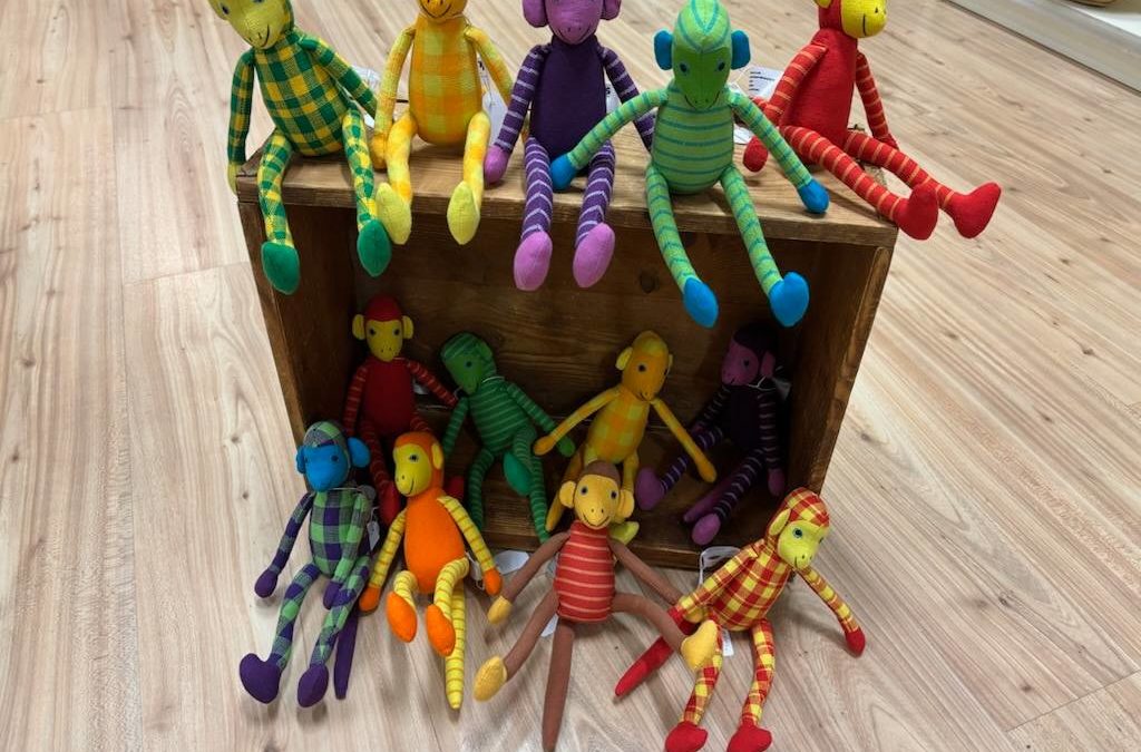 Ljuvliga små leksaker i ull