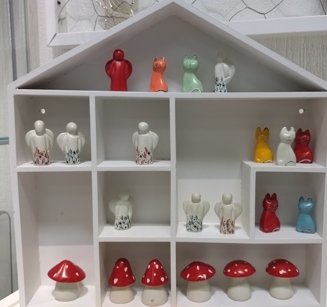 Söta täljstensfigurer